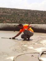 החלקת גג כהכנה לאיטום באמצעות הלחמת יריעות ביטומניות - חברת האיטום "האחים תמם"