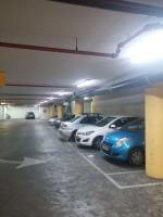 התקנת גופי תאורה בחניון שביצע מוטי החשמלאי מחברת "וולטק - פתרונות חשמל מתקדמים"