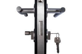 ידית לדלת מאלומיניום