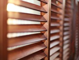 תריסי עץ קלאסיים