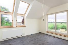 חלון לעליית גג