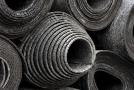 יריעות ביטומניות שחורות לאיטום גגות