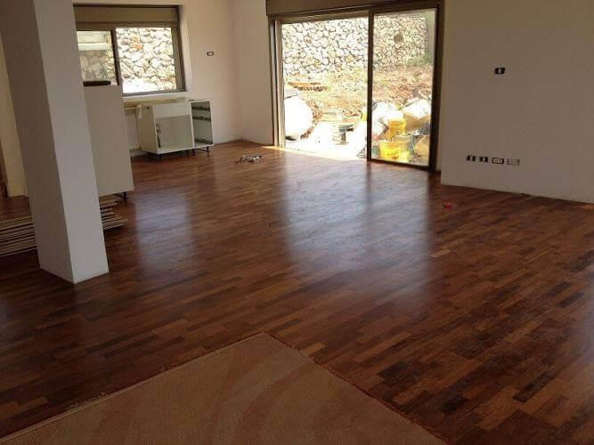 התקנת פרקט בחלל הבית
