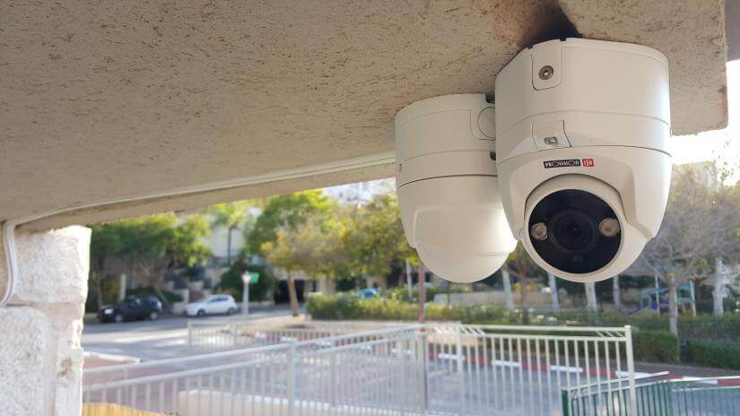 מצלמת אבטחה