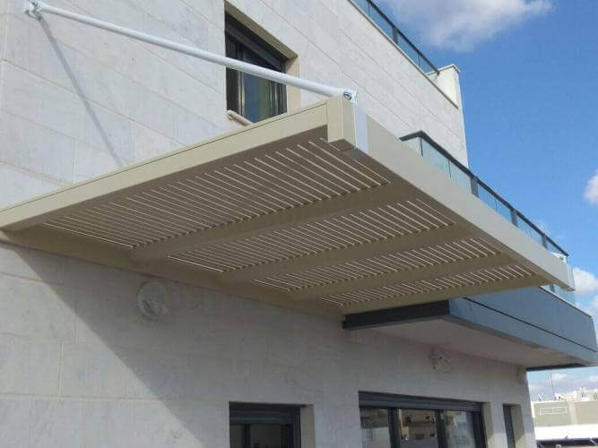 פרגולה תלויה